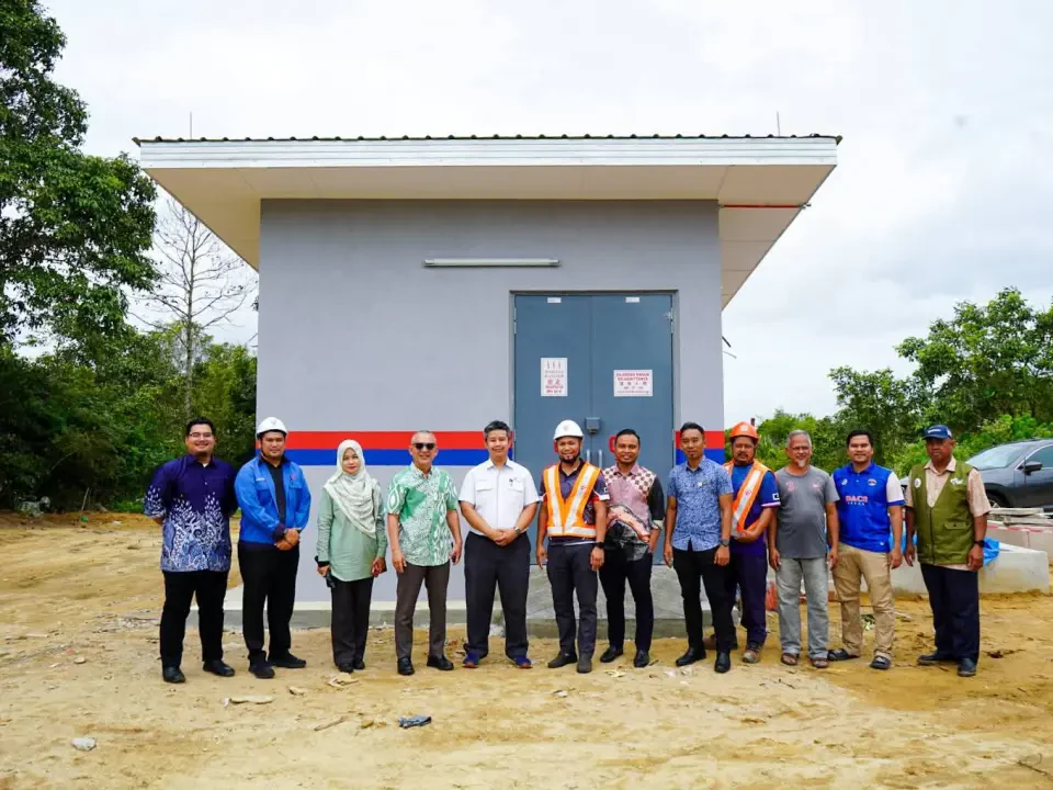 500 Keluarga Nikmati Bekalan Elektrik Lebih Stabil di Kampung Bujal