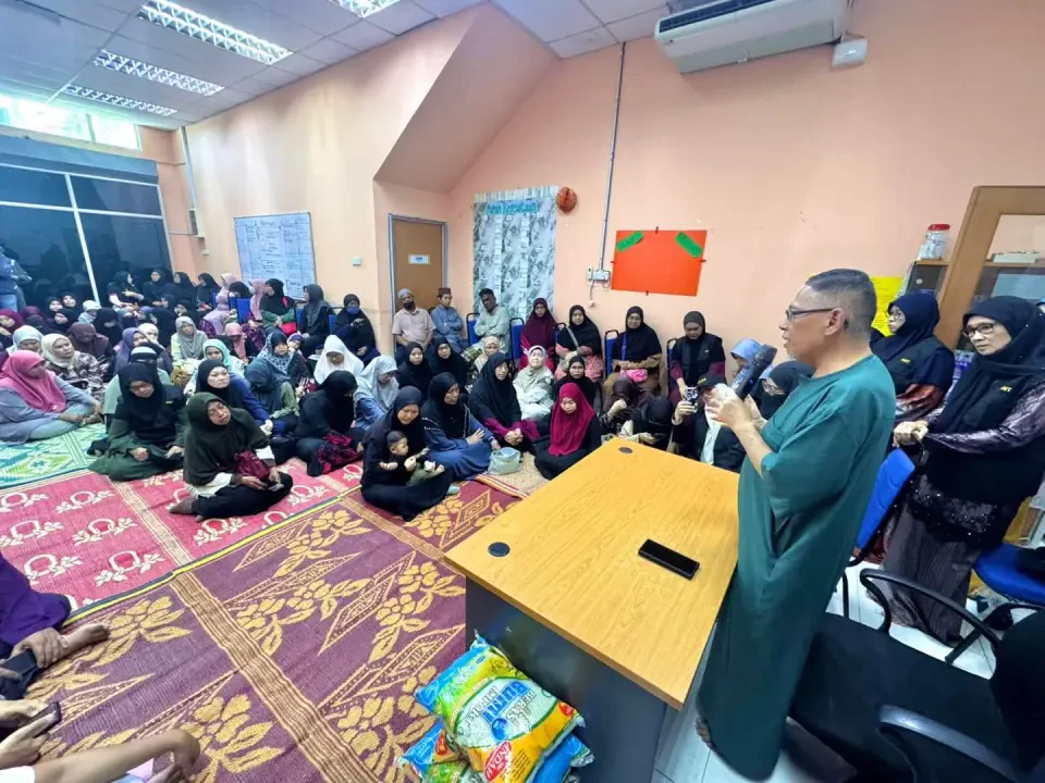 YBC Santuni Hampir 130 Saudara Baharu Sempena Ramadan