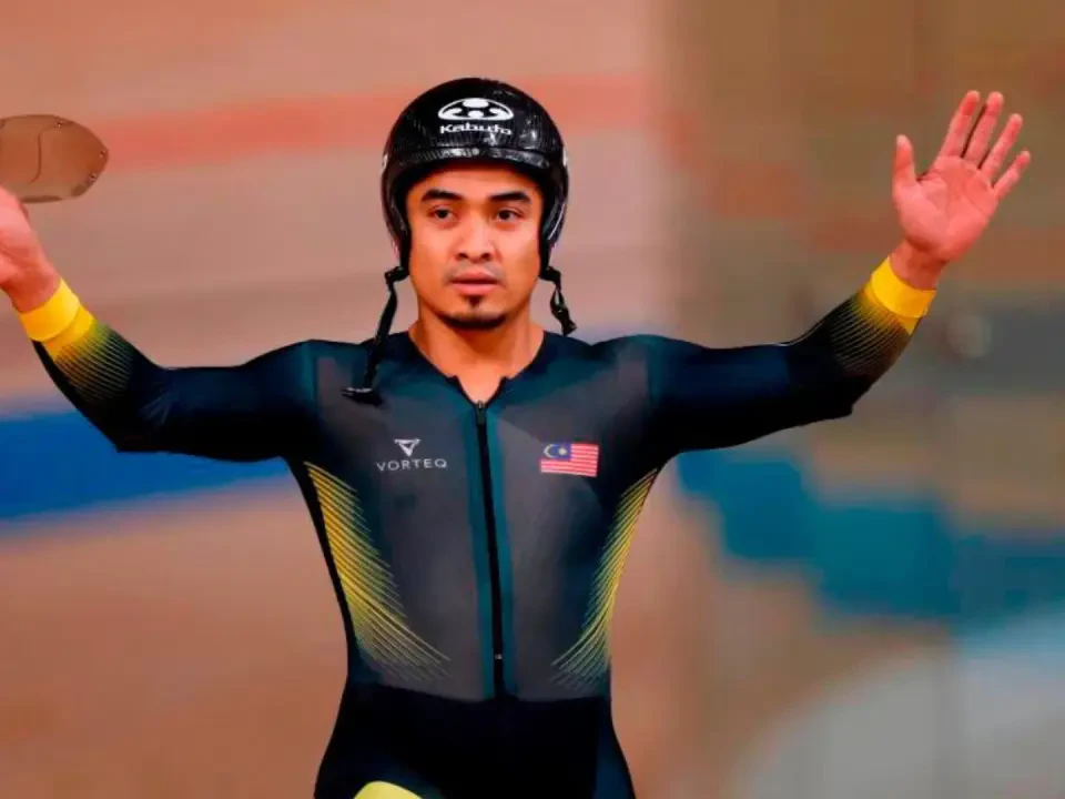 Jijoe Raih Emas, Gangsa Di Perth