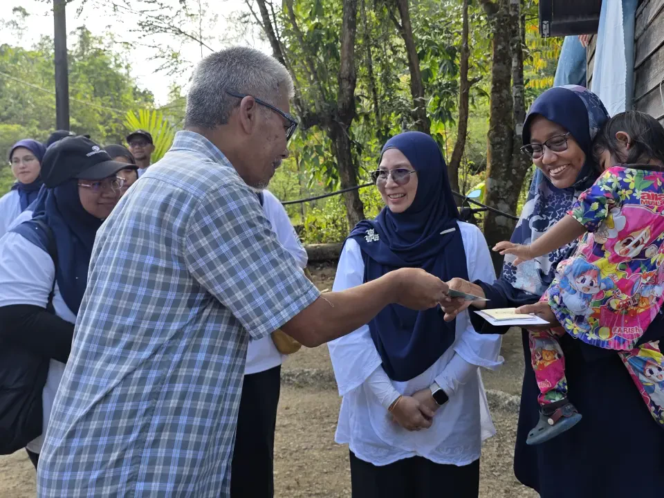 Ramadan Bawa Khabar Gembira Kepada 30 Keluarga Asnaf di Langkap
