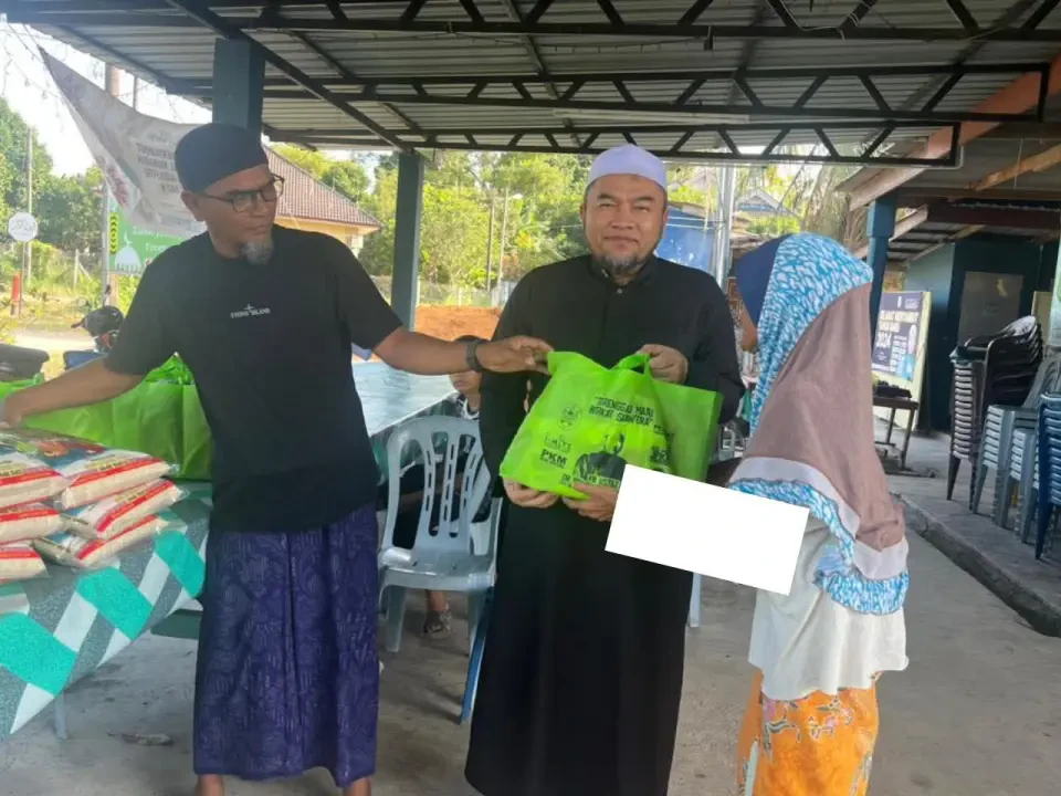600 Keluarga Terima Sumbangan Ramadan