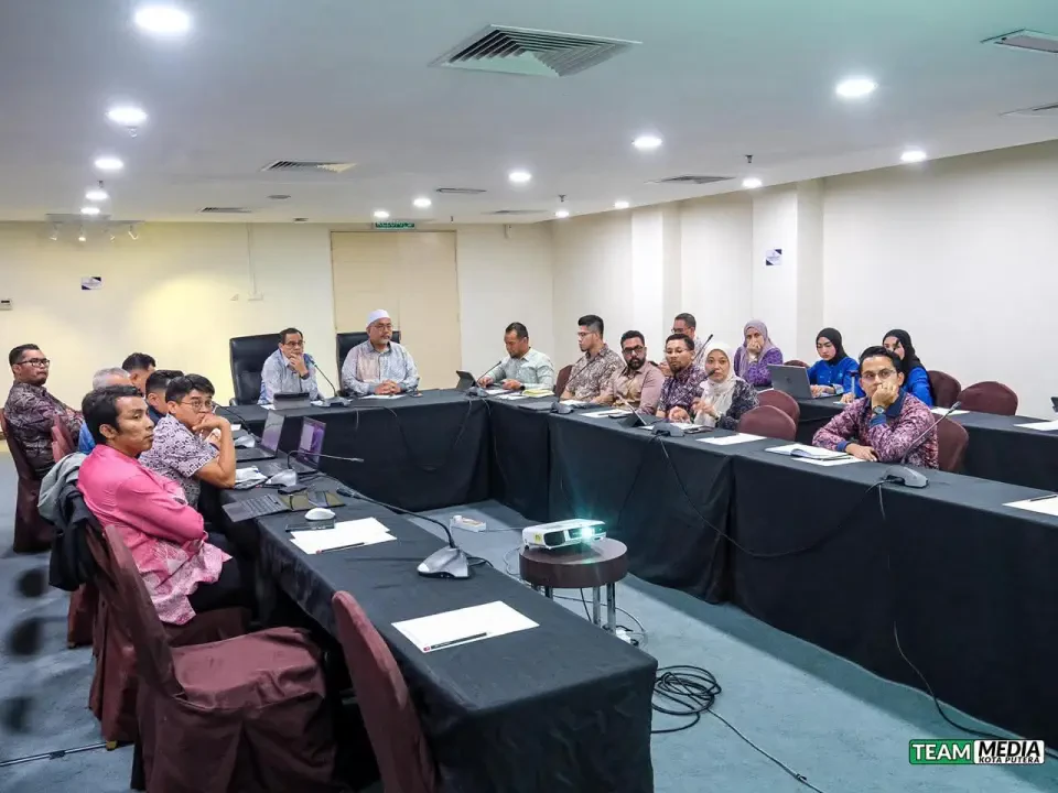 Kerajaan Negeri Perkasa Pendigitalan Melalui Integrasi Teknologi D-RAN dan Intelligent Pole