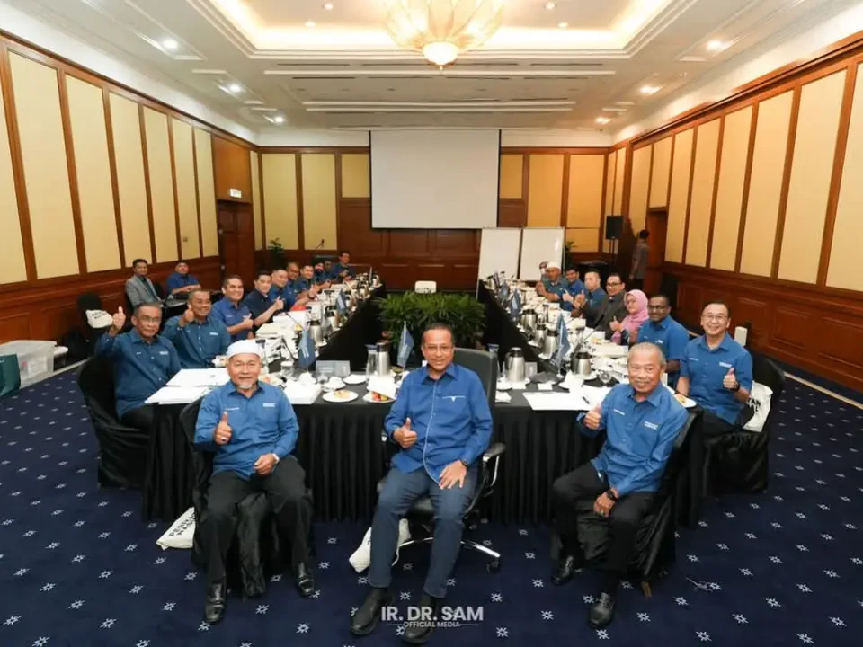 Dr Azman Ucap Tahniah Pelantikan Dr Sam Sebagai Ketua Pembangkang Baharu