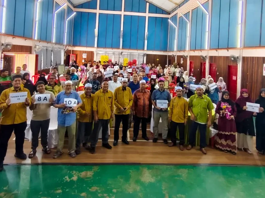 55 Pelajar Dirai Tanda Penghargaan