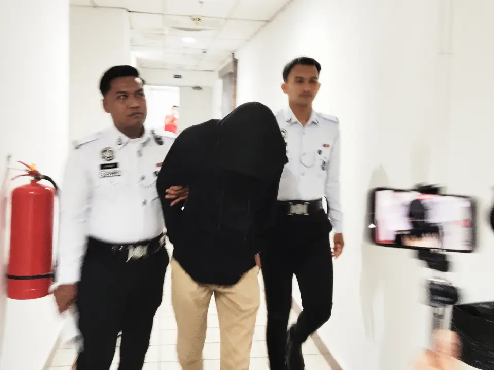 Peniaga Didakwa Pandu Merbahaya, Sebabkan Kematian Remaja