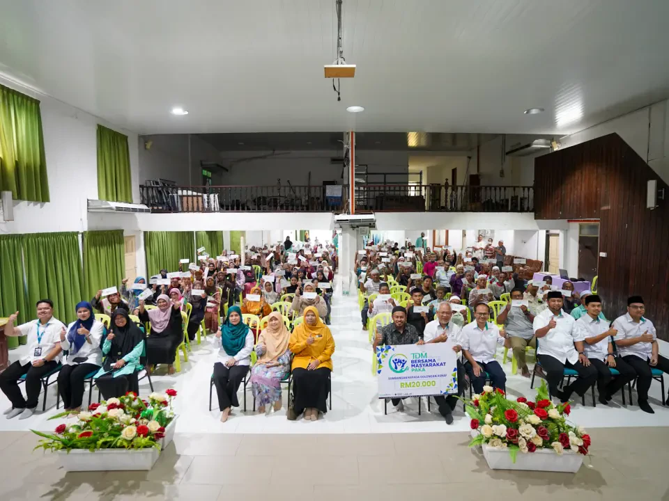 TDM Perkasa Kesejahteraan Komuniti Paka, 155 Keluarga Asnaf Terima Bantuan