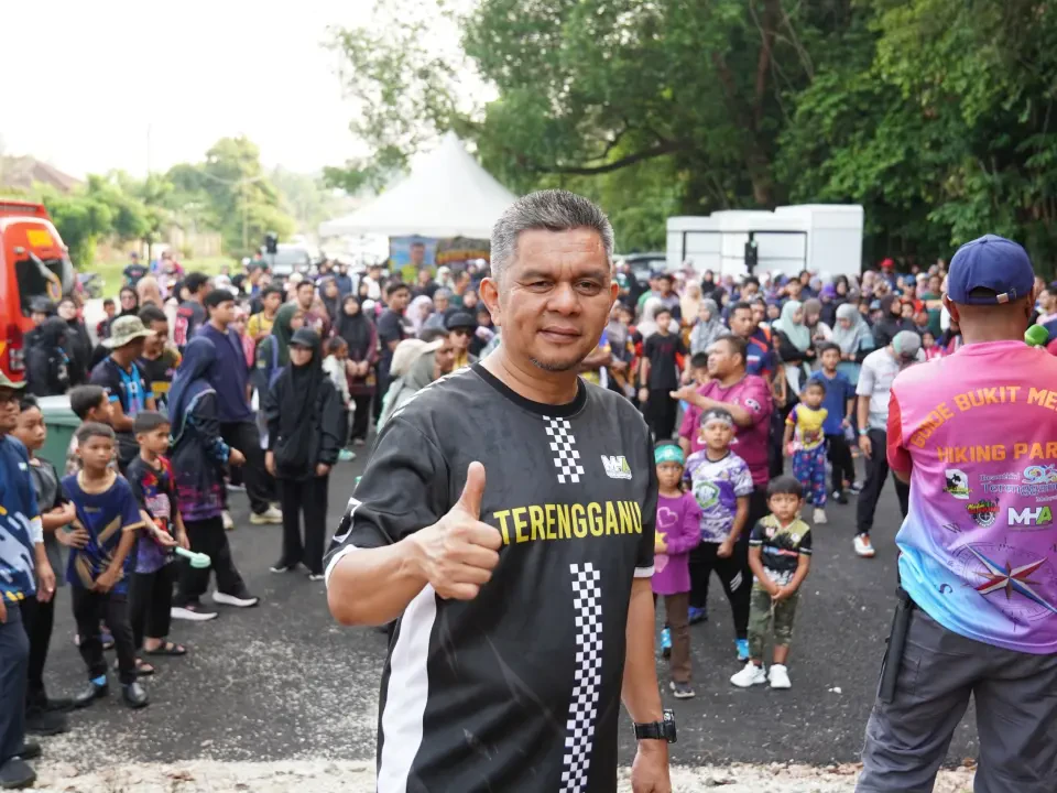 Santai Hiking Keluarga DUN Air Putih Siri Ketiga Himpun Lebih 300 Peserta
