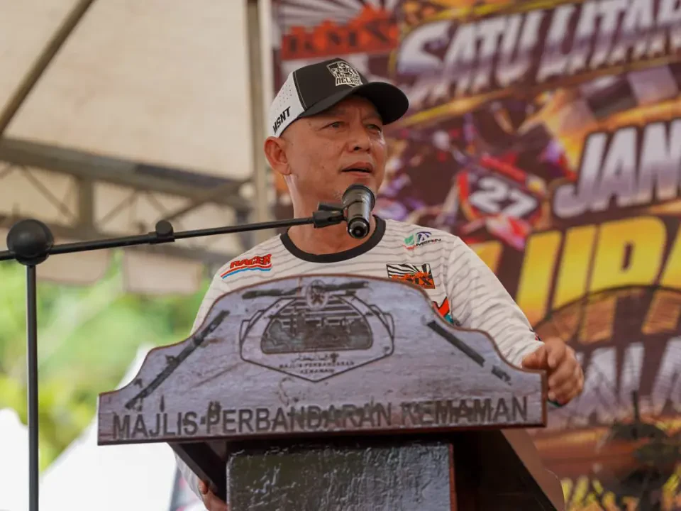 Razali Idris Sokong Teguran Dr. Sam, Desak Pembangunan Rakyat Diutamakan